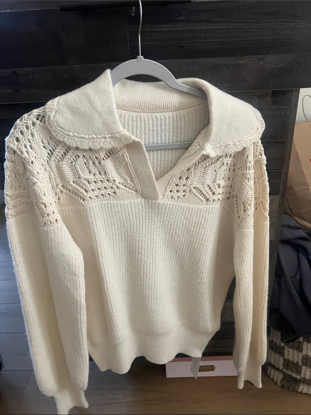 Commense Cream Open-Knit Collar V-Neck Sweater